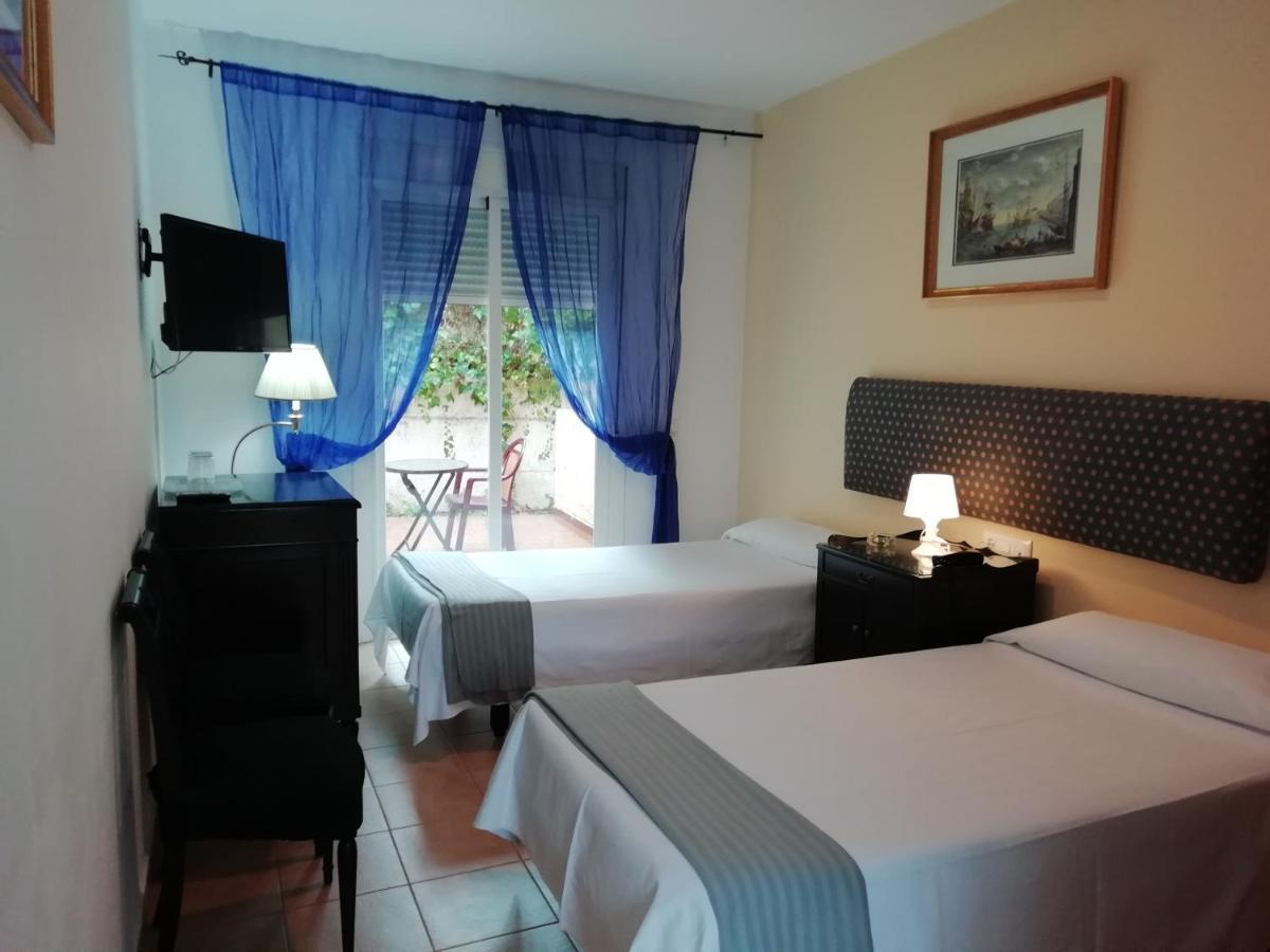 Hostal Alhaja Playa Эль-Пуэрто-де-Санта-Мария Экстерьер фото